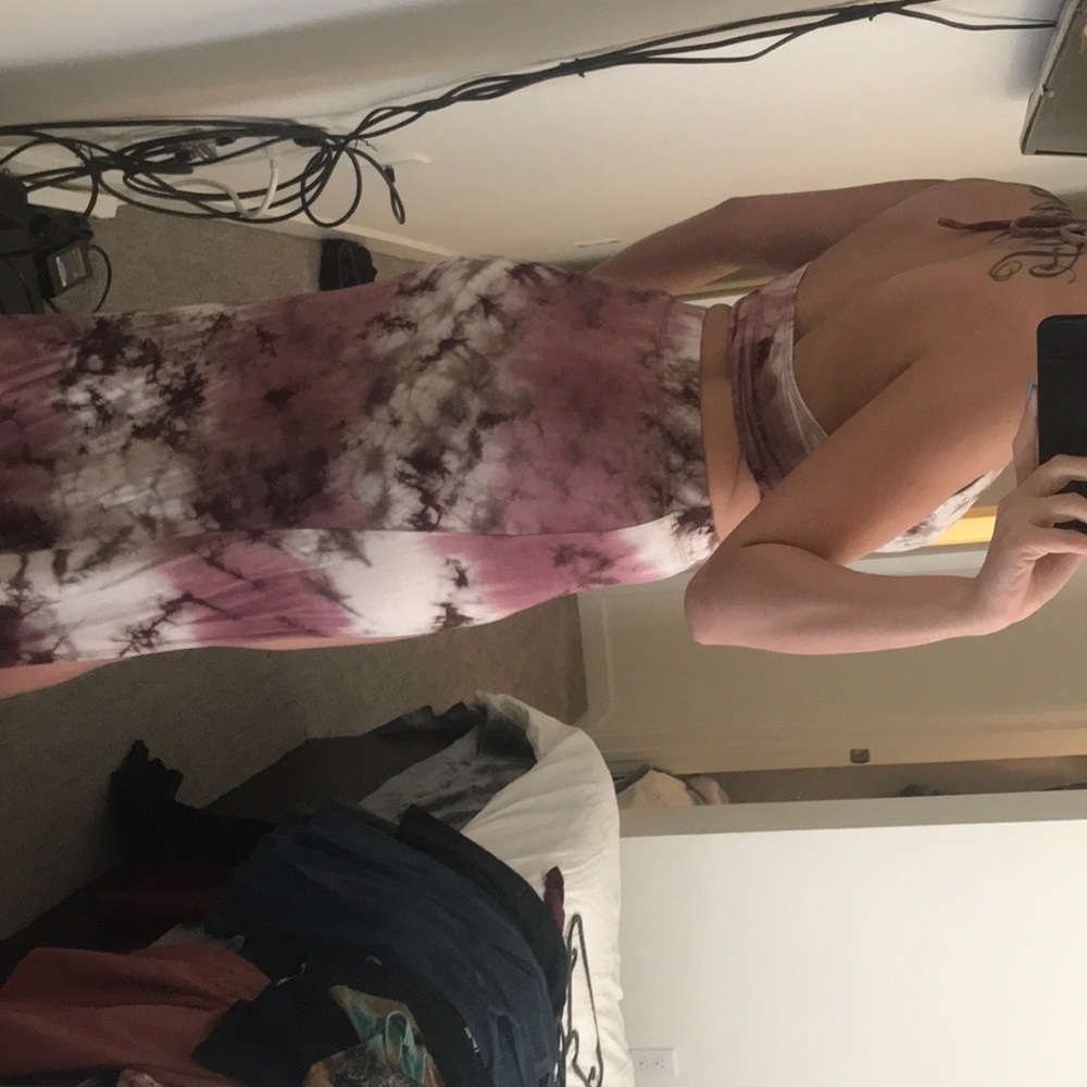 Two piece set - Picture 5 of 5